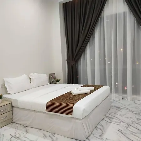 Blue Sky Apartment 5-6Pax Kota Kinabalu Exterior photo